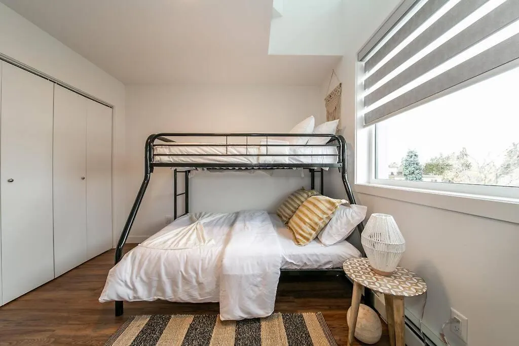 Apartman Bali Vibes Suite, Secure Ug Parking, 5 Min To Dt & Rogers Place, Long Stays, Fast Wifi Edmonton